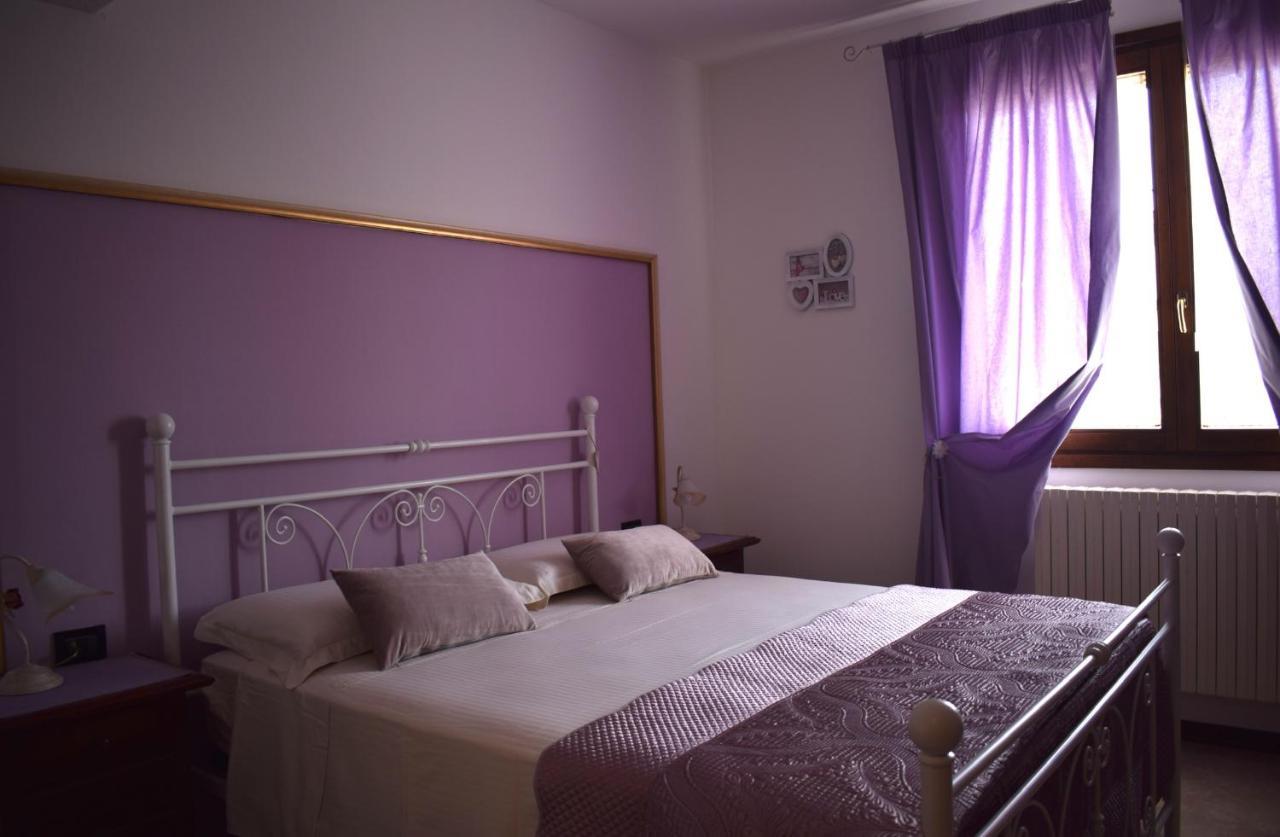 오치오벨로 A Casa Di Laura B&B 외부 사진