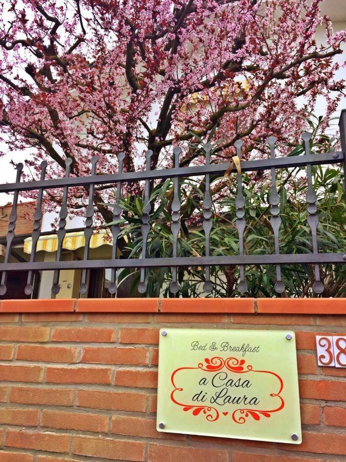 오치오벨로 A Casa Di Laura B&B 외부 사진